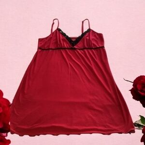 Red Night gown red black polka dots size XL stretchy lace edging soft ma…